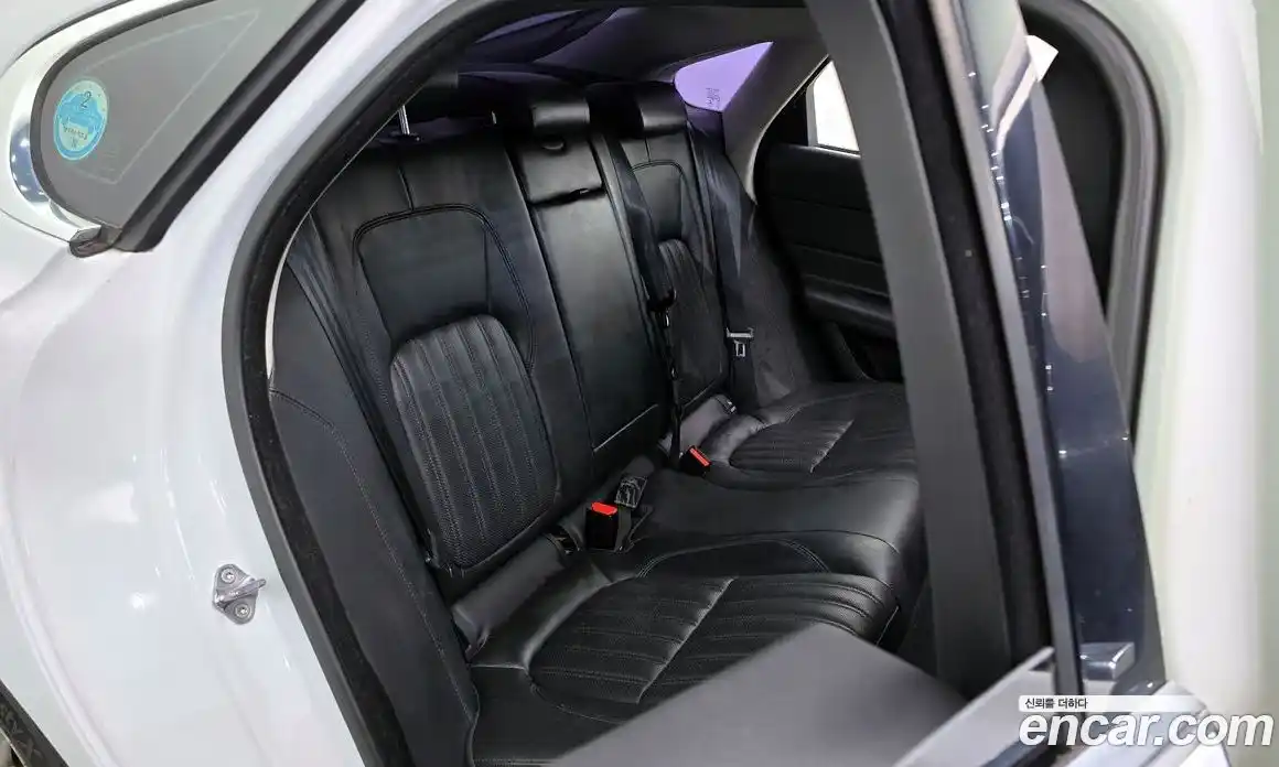 Jaguar XF 2017 2.0 Автомат в Москве № 335809, фото 12