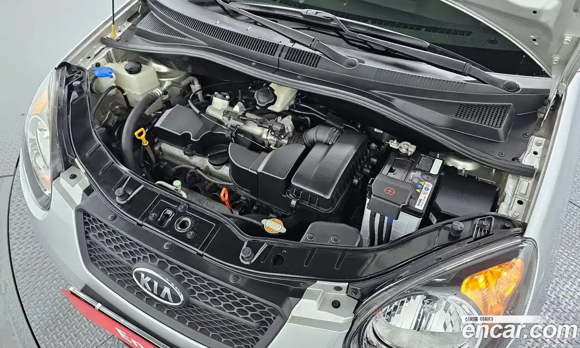 Kia Morning 2008 1.0 Автомат в Москве № 338117, фото 14