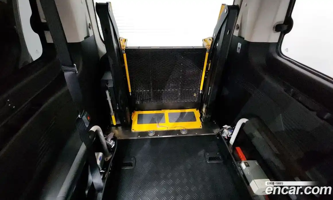 Hyundai Staria 2025 2.2 Автомат в Москве № 3572, фото 3