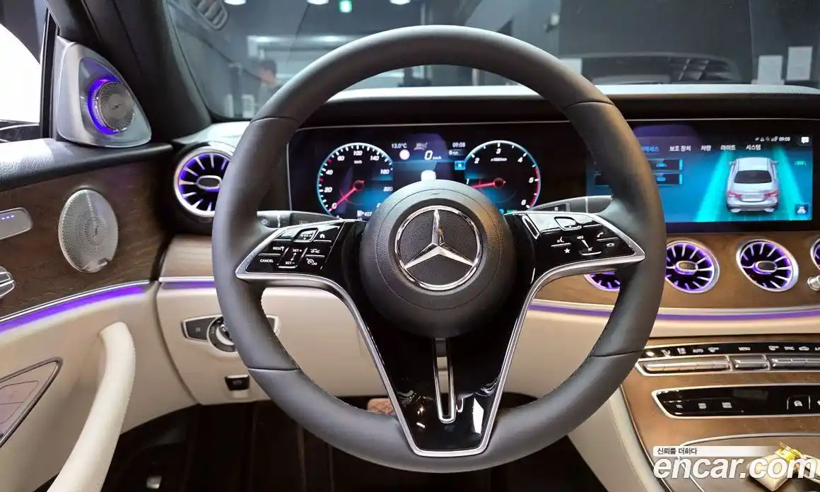 Mercedes-Benz E-Class 2023 1.9 Автомат в Москве № 370075, фото 13