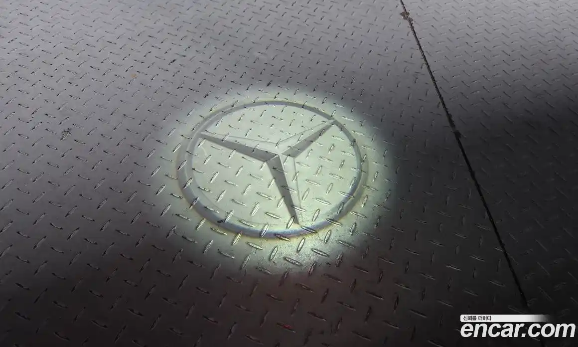 Mercedes-Benz E-Class 2023 1.9 Автомат в Москве № 370075, фото 18