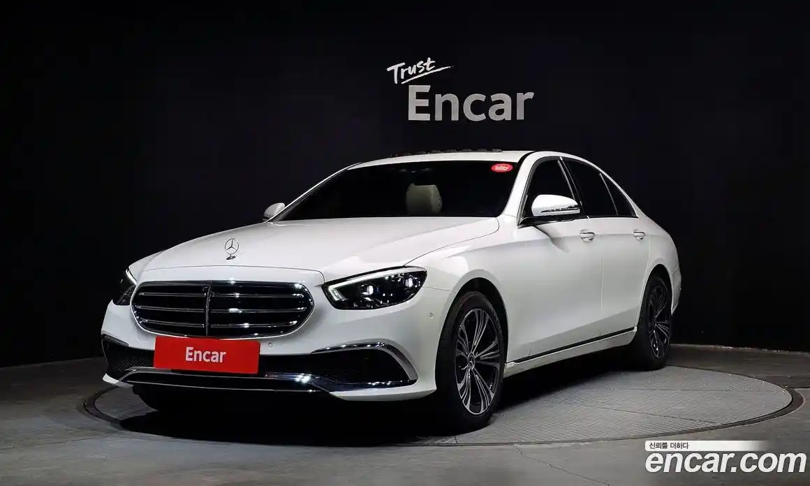 Mercedes-Benz E-Class 2023 1.9 Автомат в Москве № 370075, фото 7