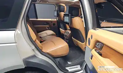 Land Rover Range-Rover 2018 4.4 Автомат в Москве № 374948, миниатюра 12