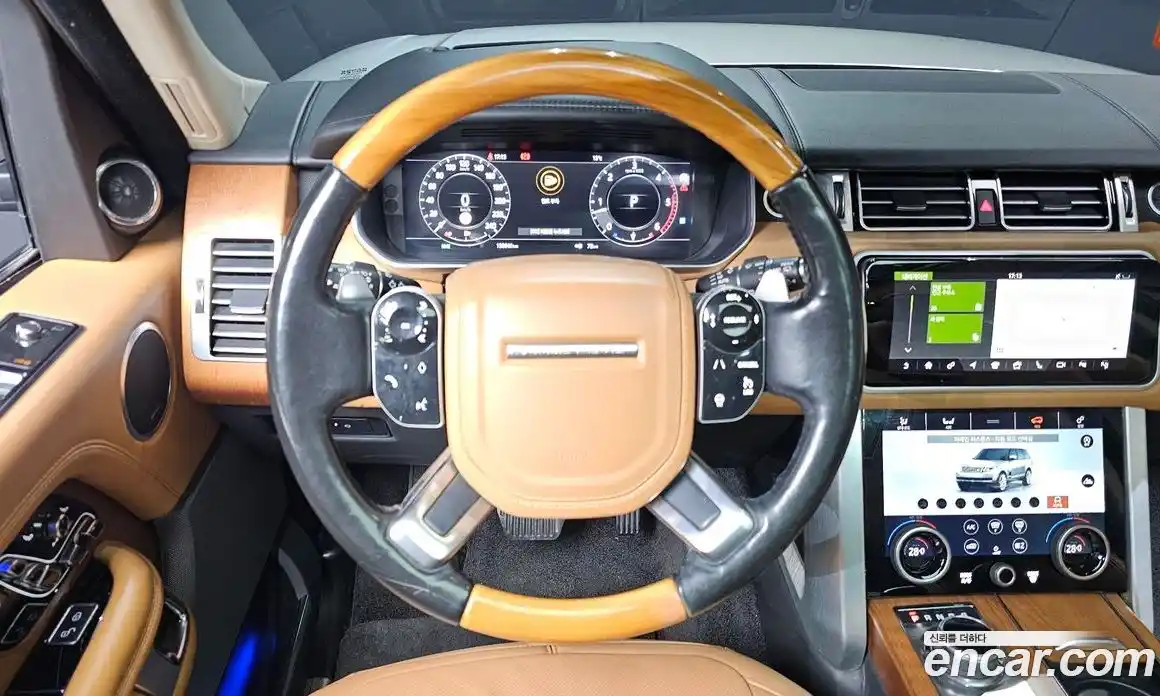 Land Rover Range-Rover 2018 4.4 Автомат в Москве № 374948, фото 13