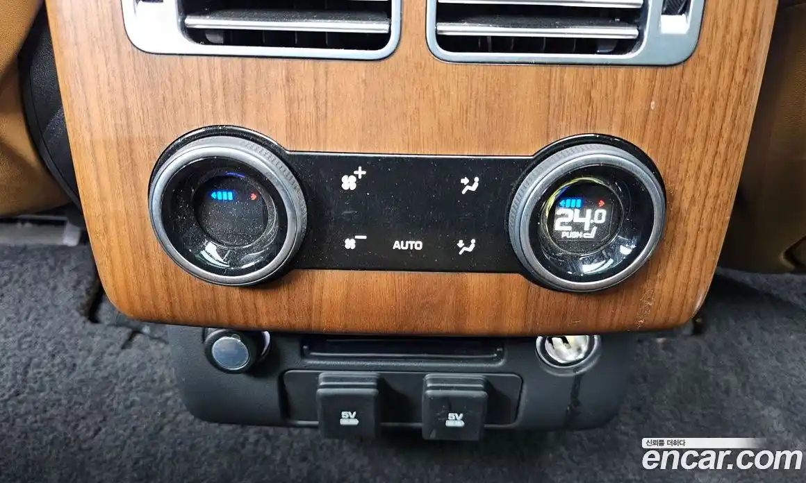 Land Rover Range-Rover 2018 4.4 Автомат в Москве № 374948, фото 18