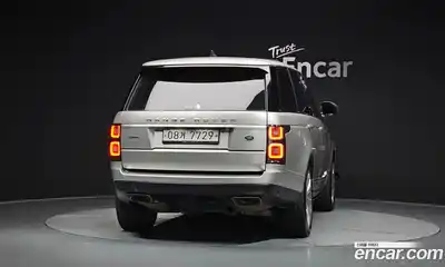 Land Rover Range-Rover 2018 4.4 Автомат в Москве № 374948, миниатюра 4