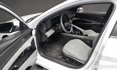 Hyundai Avante 2025 1.6 Автомат в Москве № 381666, миниатюра 10