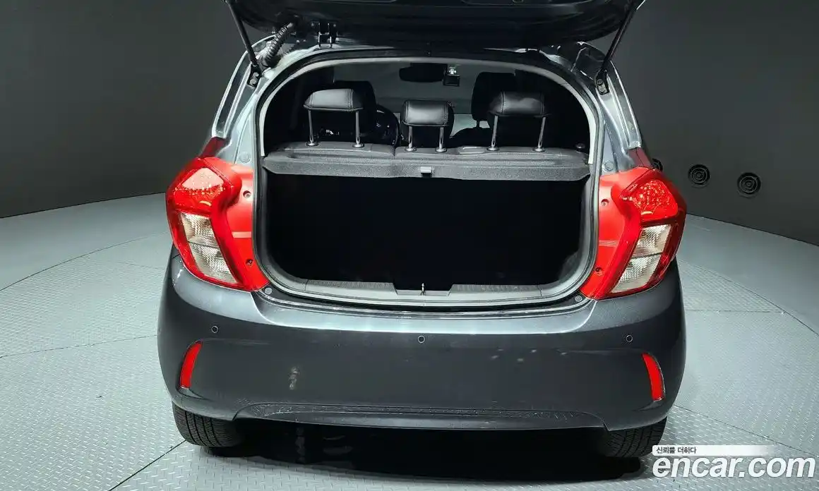 Chevrolet Spark 2020 1.0 Автомат в Москве № 38627, фото 10