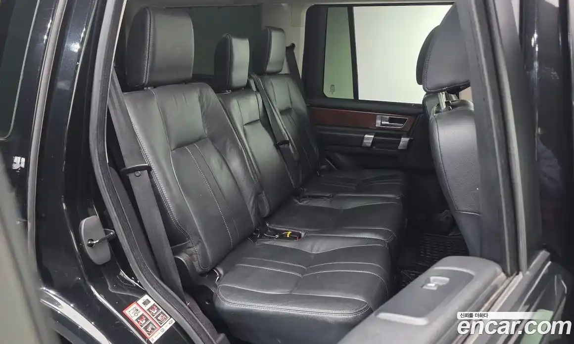 Land Rover Discovery 2013 3.0 Автомат в Москве № 392519, фото 12