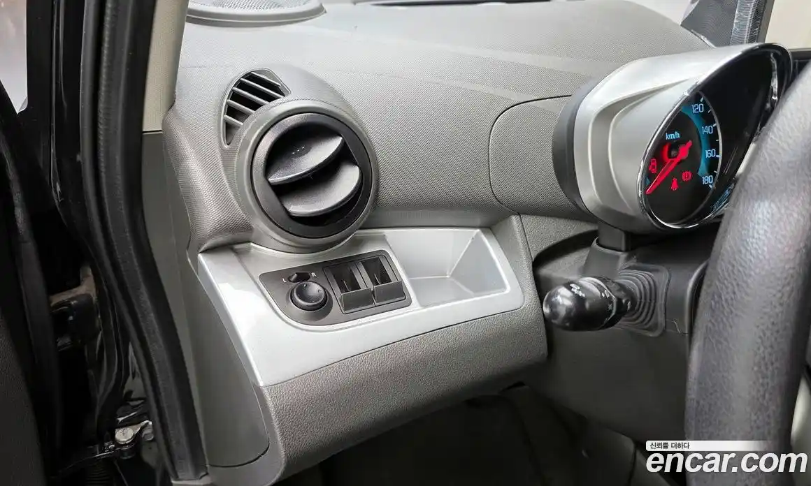 Chevrolet Spark 2014 1.0 Автомат в Москве № 40060, фото 6