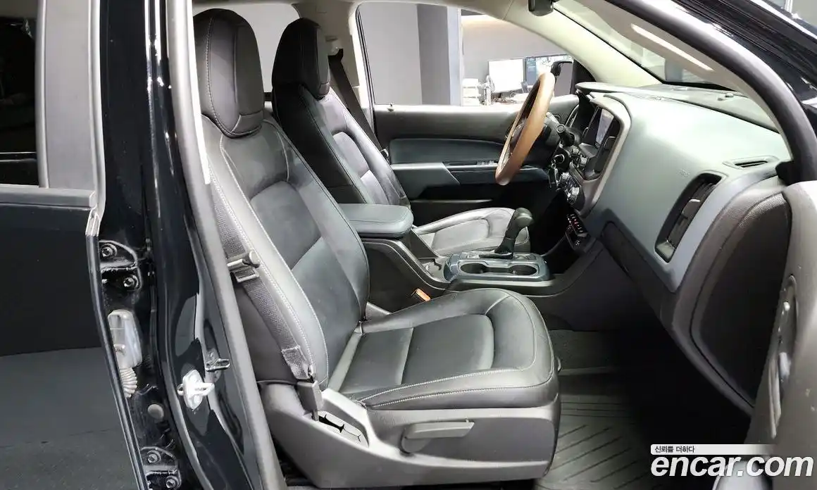 Chevrolet Colorado 2021 3.6 Автомат в Москве № 40592, фото 17