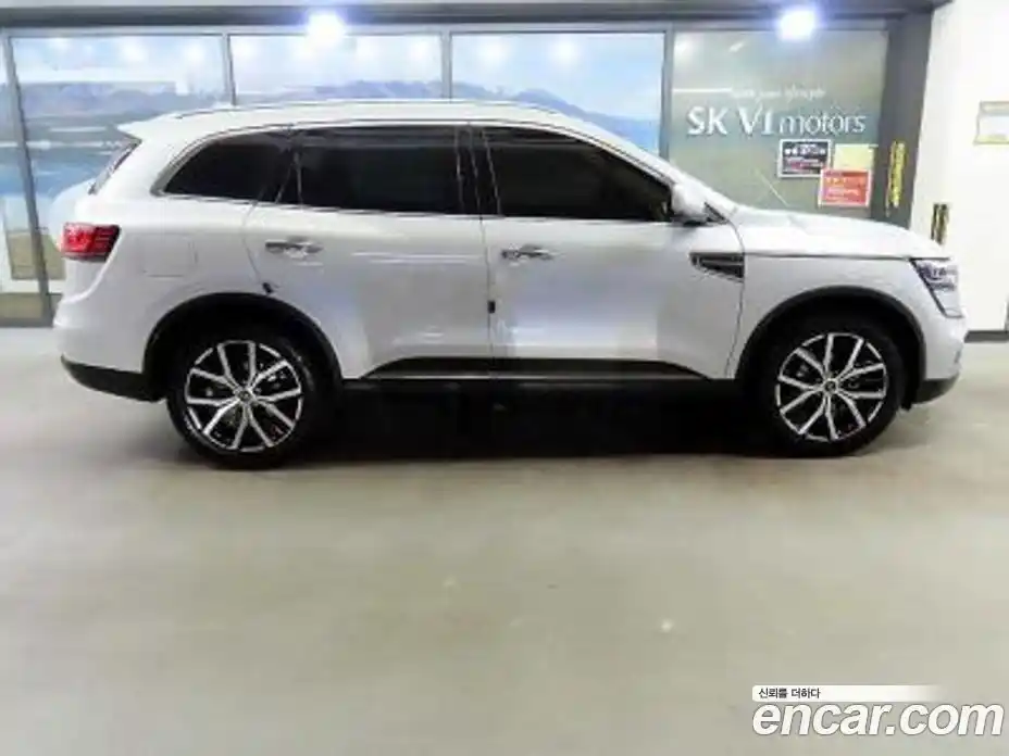 Renault QM6 2022 2.0 Автомат в Москве № 424096, фото 3