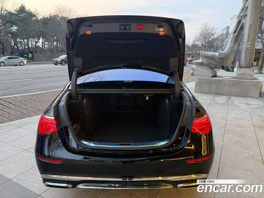 Mercedes-Benz S-Class 2025 6.0 Автомат в Москве № 426864, фото 15