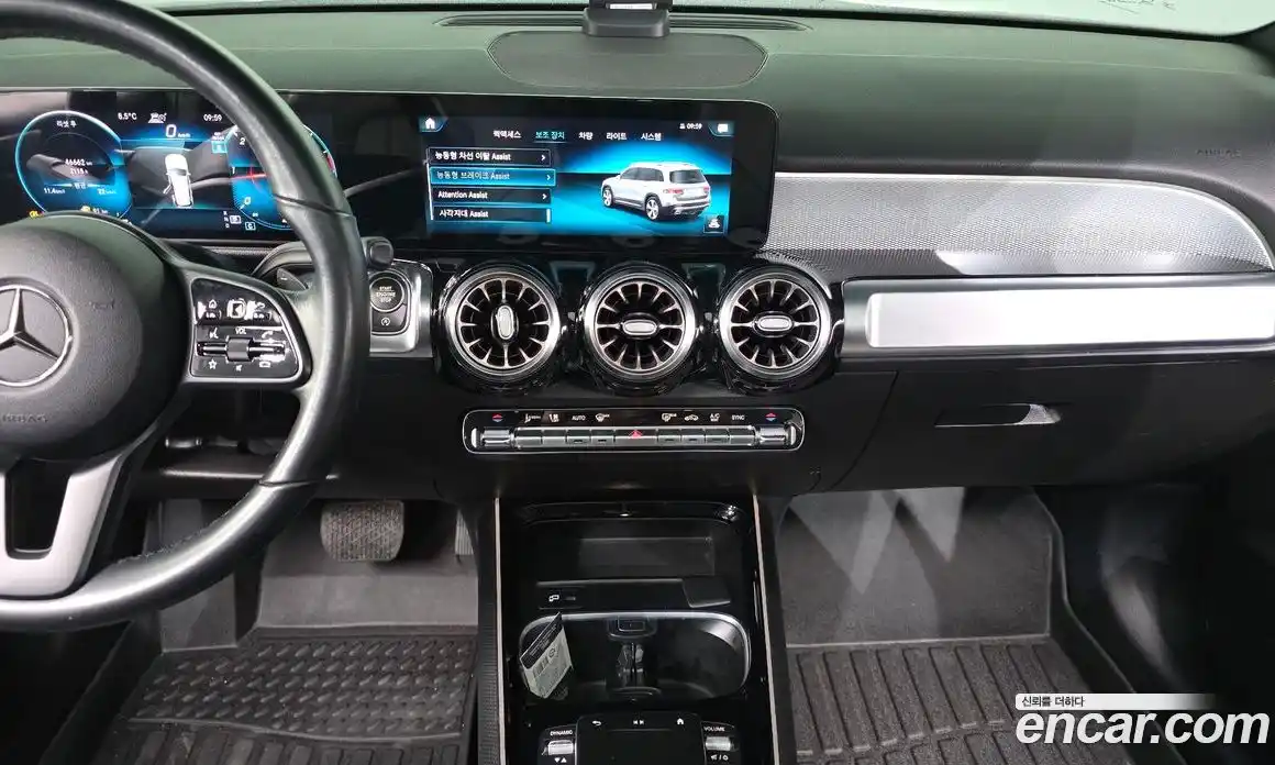 Mercedes-Benz GLB-Class 2021 1.9 Автомат в Москве № 427647, фото 15