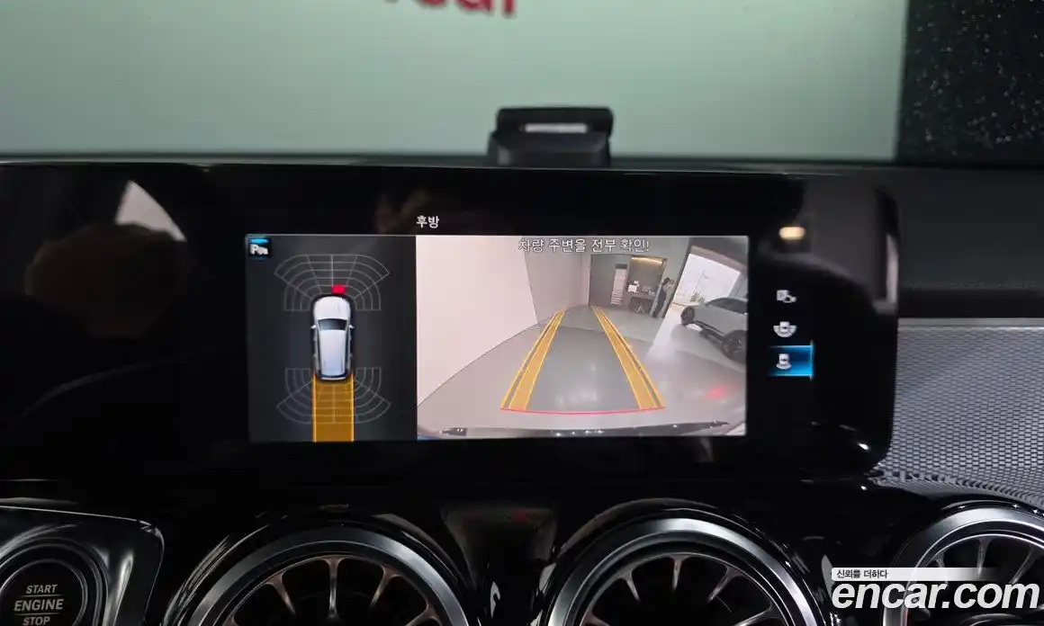 Mercedes-Benz GLB-Class 2021 1.9 Автомат в Москве № 427647, фото 16