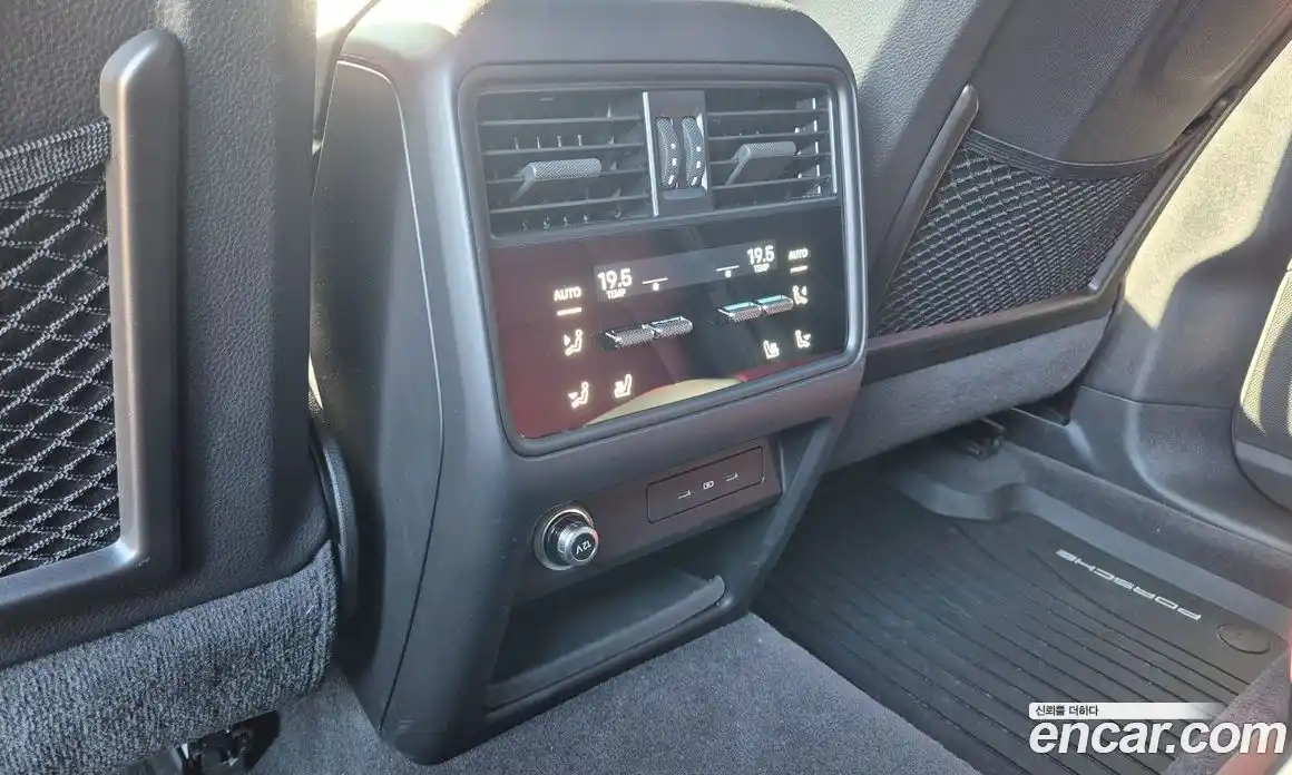 Porsche Cayenne 2025 3.0 Автомат в Москве № 430443, фото 14