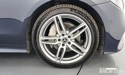 Mercedes-Benz E-Class 2017 1.9 Автомат в Москве № 467563, миниатюра 5