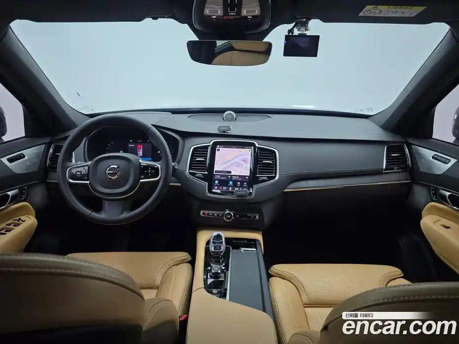 Volvo XC90 2024 2.0 Автомат в Москве № 470082, фото 7