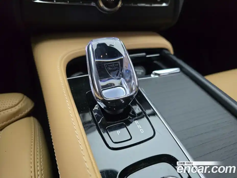 Volvo XC90 2024 2.0 Автомат в Москве № 470082, фото 9