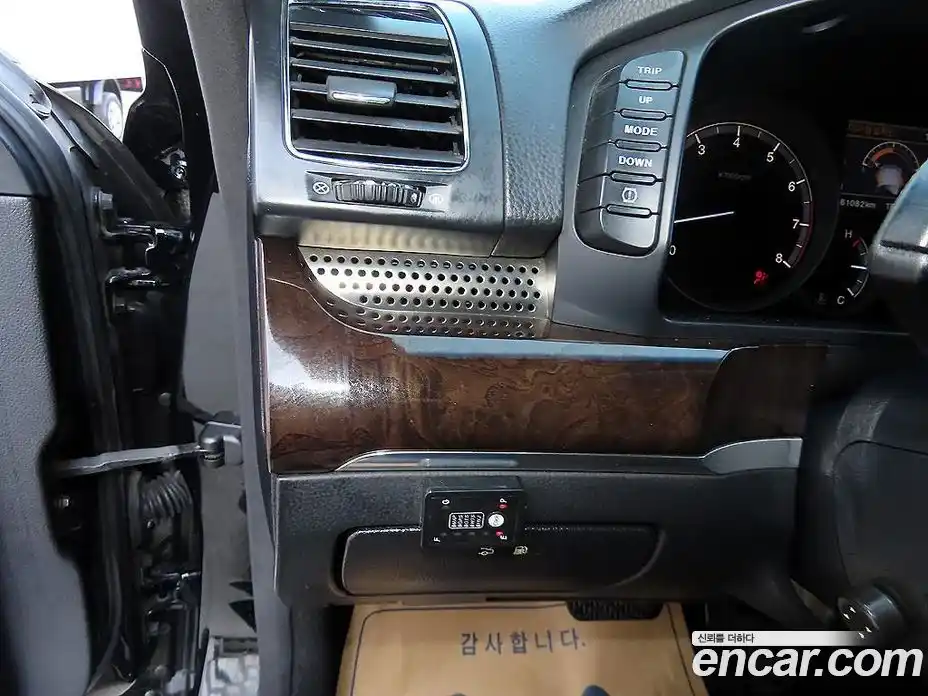 SsangYong Chairman 2012 3.6 Автомат в Москве № 491667, фото 15