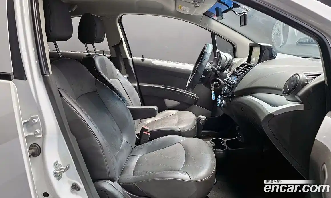 Chevrolet Spark 2015 1.0 Автомат в Москве № 492292, фото 10