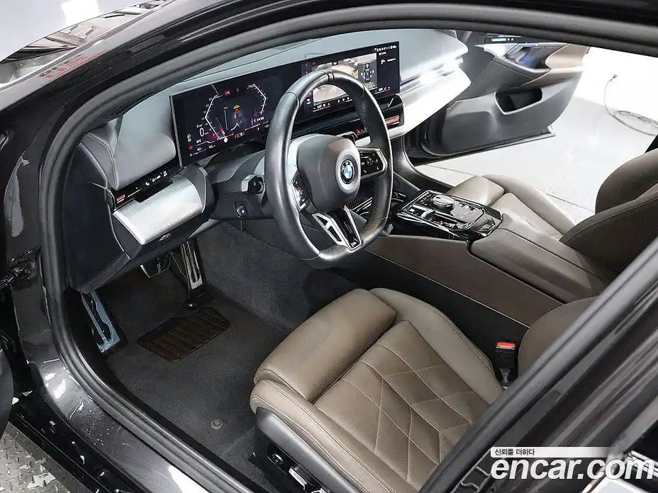 BMW 5-Series 2024 2.0 Автомат в Москве № 492789, фото 17