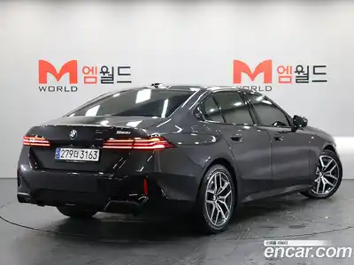 BMW 5-Series 2024 2.0 Автомат в Москве № 492789, миниатюра 3