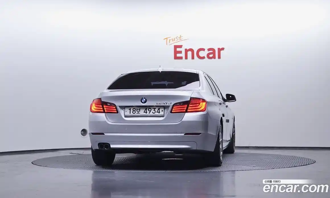 BMW 5-Series 2011 2.0 Автомат в Москве № 493209, фото 4