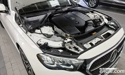 Mercedes-Benz E-Class 2025 2.0 Автомат в Москве № 493845, миниатюра 6