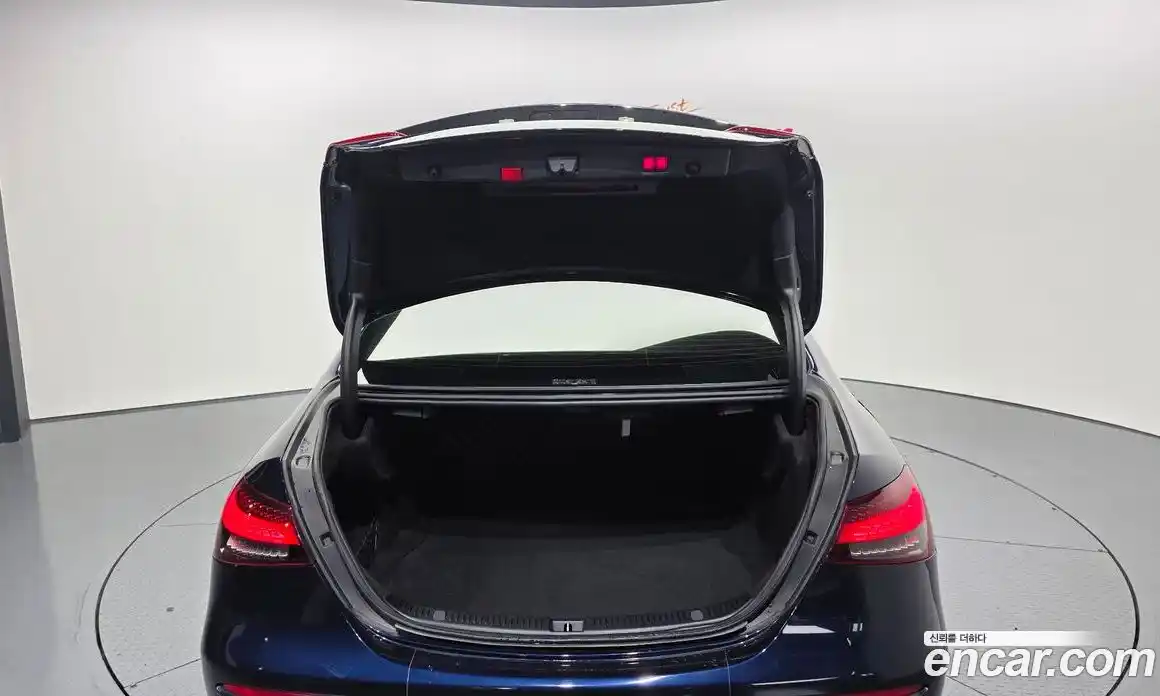 Mercedes-Benz E-Class 2021 2.0 Автомат в Москве № 494386, фото 20