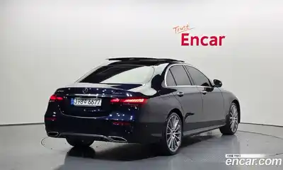 Mercedes-Benz E-Class 2021 2.0 Автомат в Москве № 494386, миниатюра 2