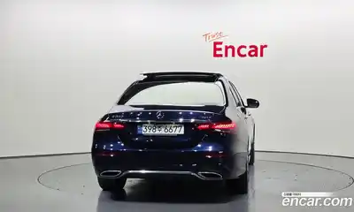 Mercedes-Benz E-Class 2021 2.0 Автомат в Москве № 494386, миниатюра 4