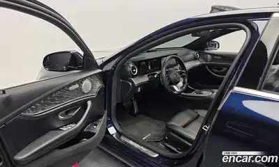 Mercedes-Benz E-Class 2021 2.0 Автомат в Москве № 494386, миниатюра 10