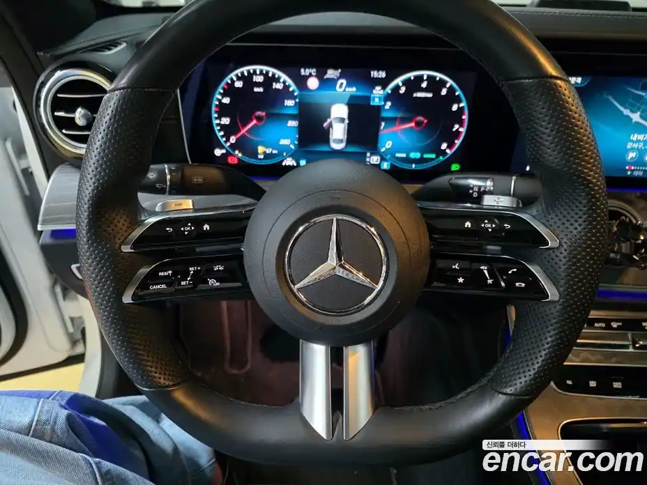 Mercedes-Benz E-Class 2022 2.0 Автомат в Москве № 494688, фото 11