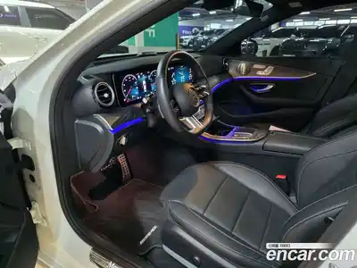 Mercedes-Benz E-Class 2022 2.0 Автомат в Москве № 494688, миниатюра 9