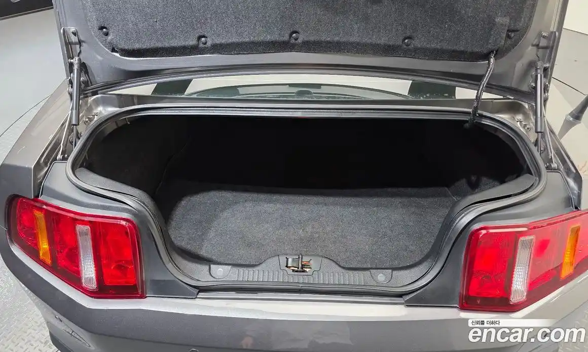 Ford Mustang 2010 4.0 Автомат в Москве № 495146, фото 20