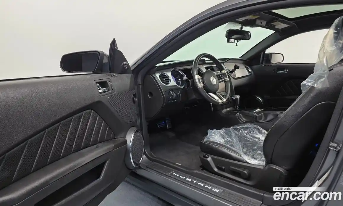 Ford Mustang 2010 4.0 Автомат в Москве № 495146, фото 10