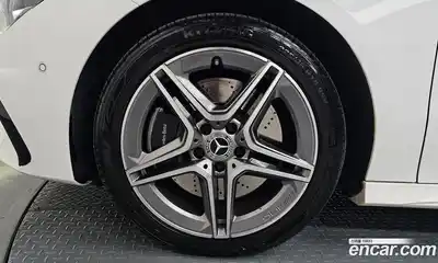 Mercedes-Benz CLA-Class 2024 2.0 Автомат в Москве № 495205, миниатюра 5