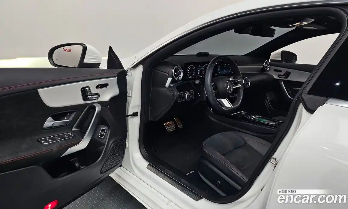 Mercedes-Benz CLA-Class 2024 2.0 Автомат в Москве № 495205, фото 10