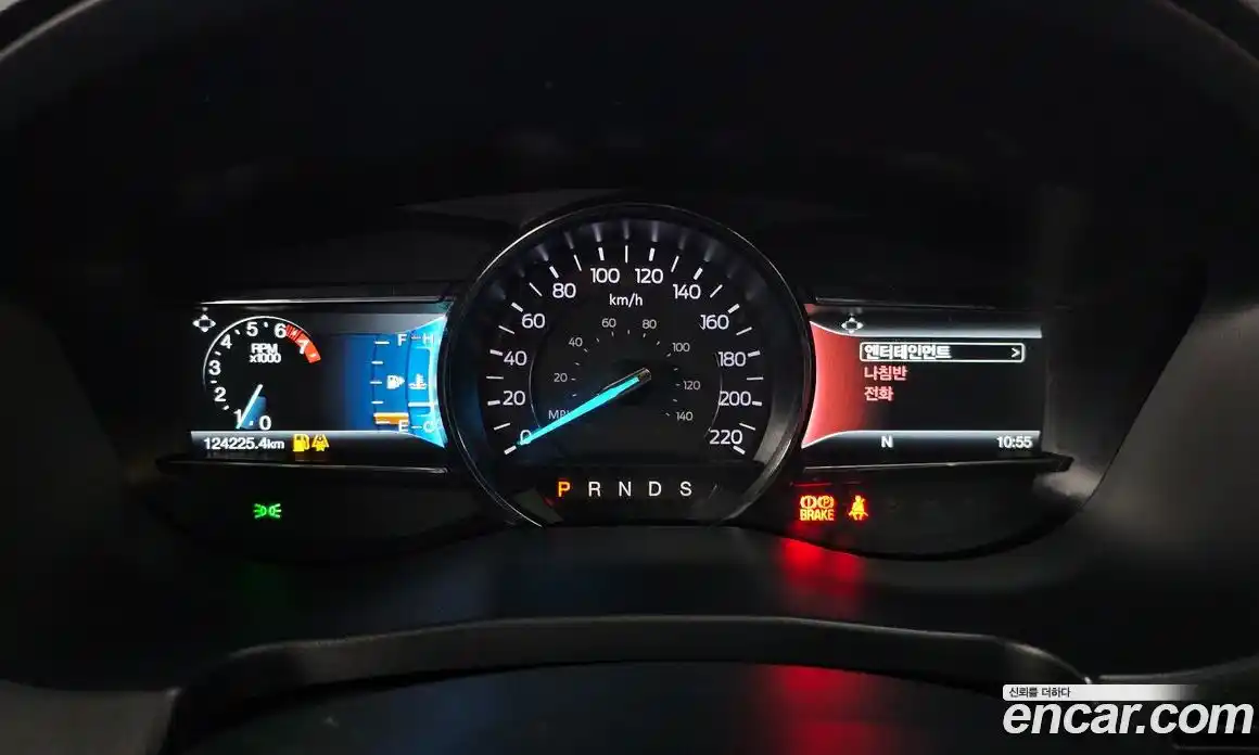 Ford Explorer 2018 2.3 Автомат в Москве № 495709, фото 8