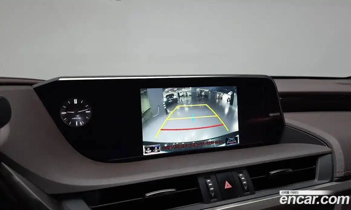 Lexus ES 2021 2.5 Автомат в Москве № 499629, фото 15