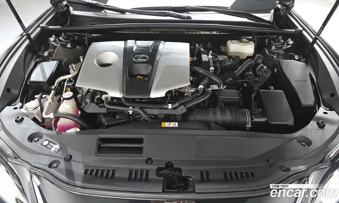 Lexus ES 2021 2.5 Автомат в Москве № 499629, фото 5