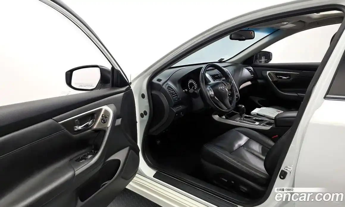 Nissan Altima 2015 2.5 Автомат в Москве № 500530, фото 11
