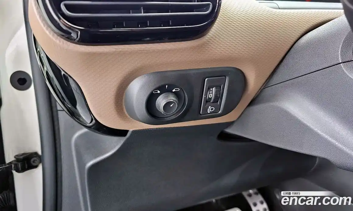 Citroen C4 Cactus 2017 1.6 Автомат в Москве № 500837, фото 17