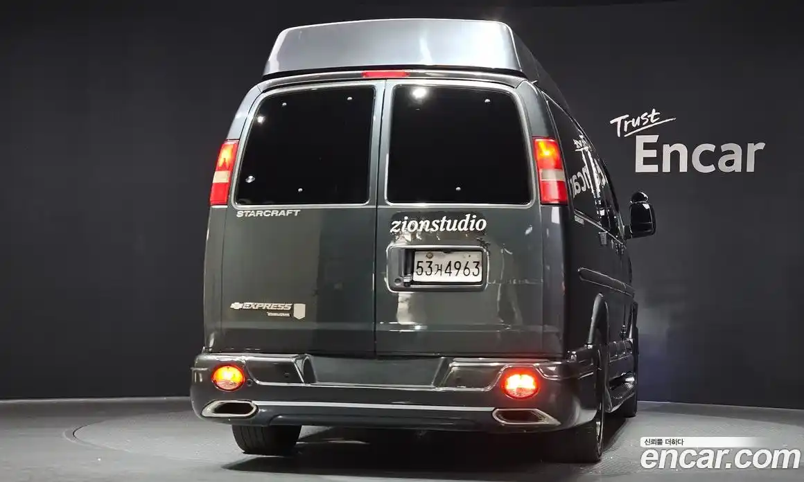 Chevrolet Express Van 2014 5.3 Автомат в Москве № 500971, фото 4