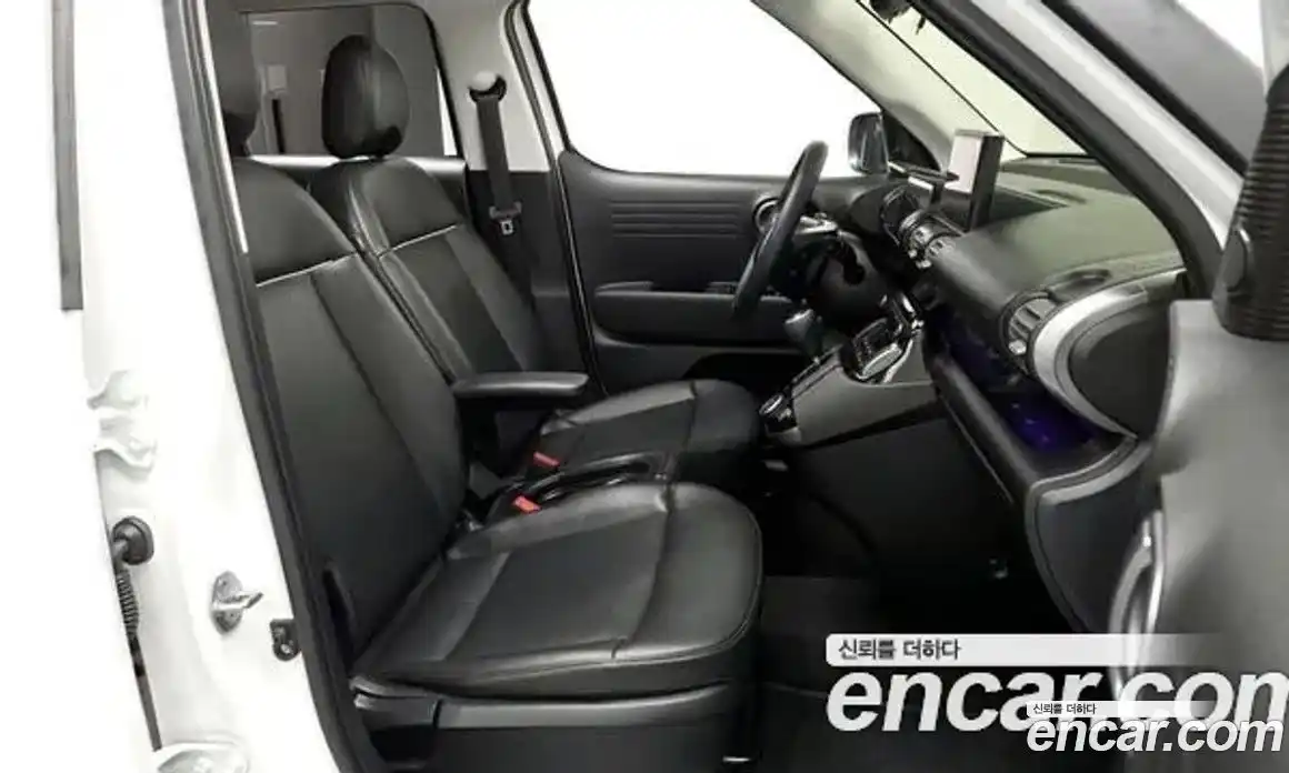 Hyundai Casper 2024 1.0 Автомат в Москве № 517192, фото 11