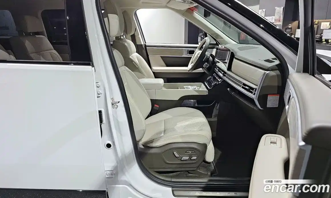 Hyundai Santa Fe 2024 1.6 Автомат в Москве № 518286, фото 11