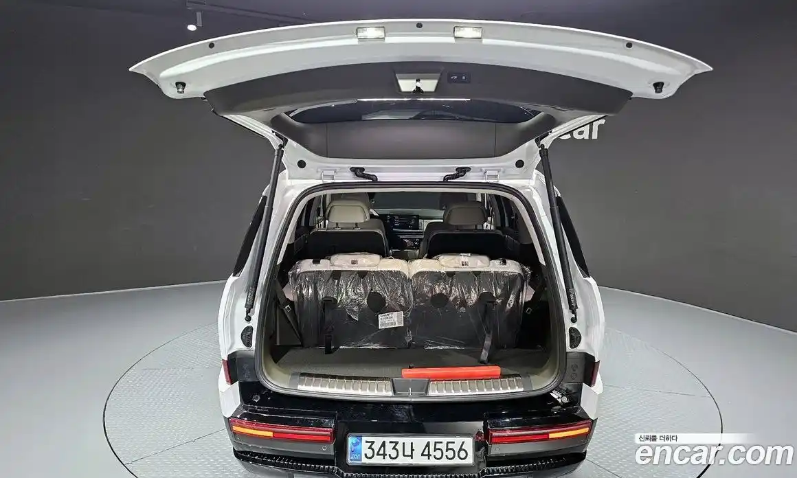 Hyundai Santa Fe 2024 1.6 Автомат в Москве № 518286, фото 20