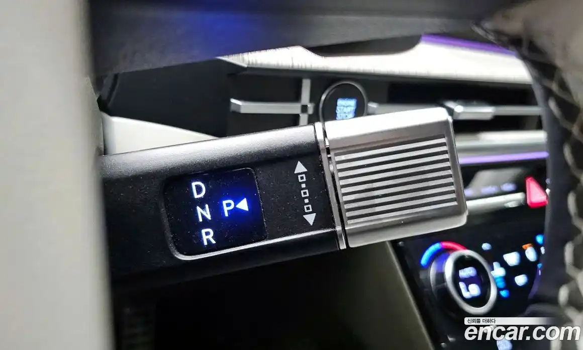 Hyundai Santa Fe 2024 1.6 Автомат в Москве № 518286, фото 9