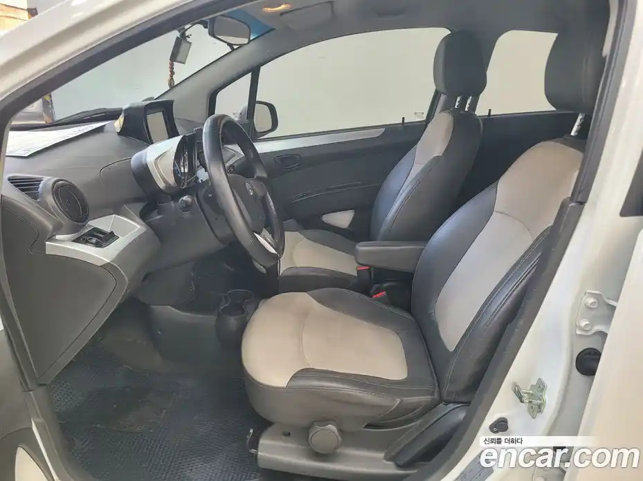 Chevrolet Spark 2014 1.0 Автомат в Москве № 519447, фото 13